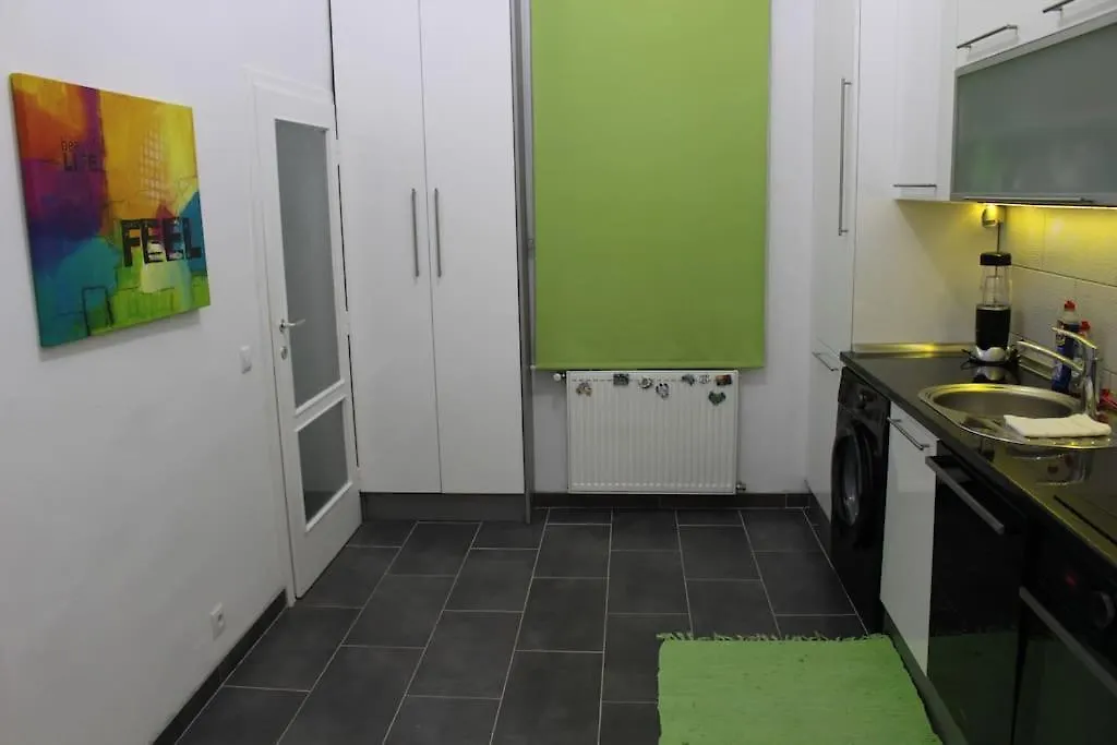 My Happy Place Vienna Apartment